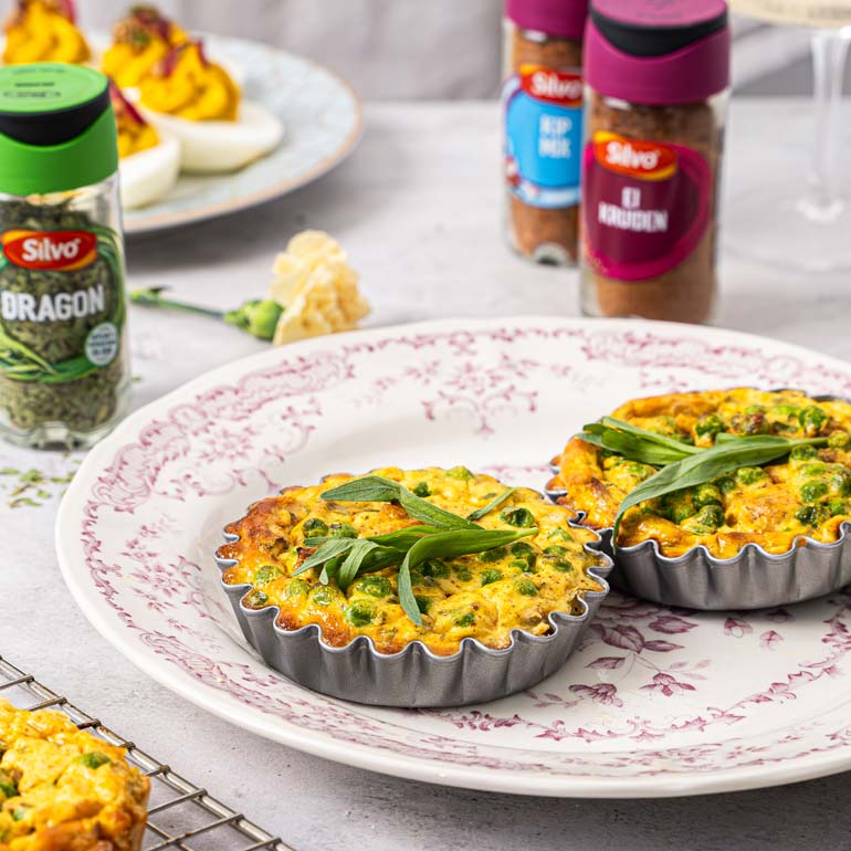 Mini-quiches met kip, doperwten en ricotta